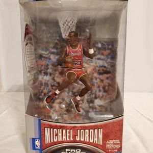2008 Michael Jordan Upper Deck Figure with card